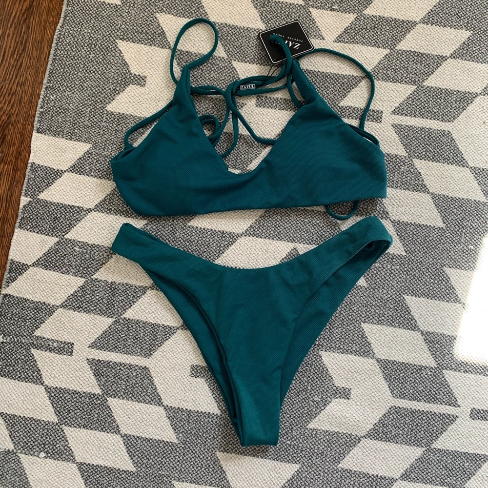 Back tie bikini